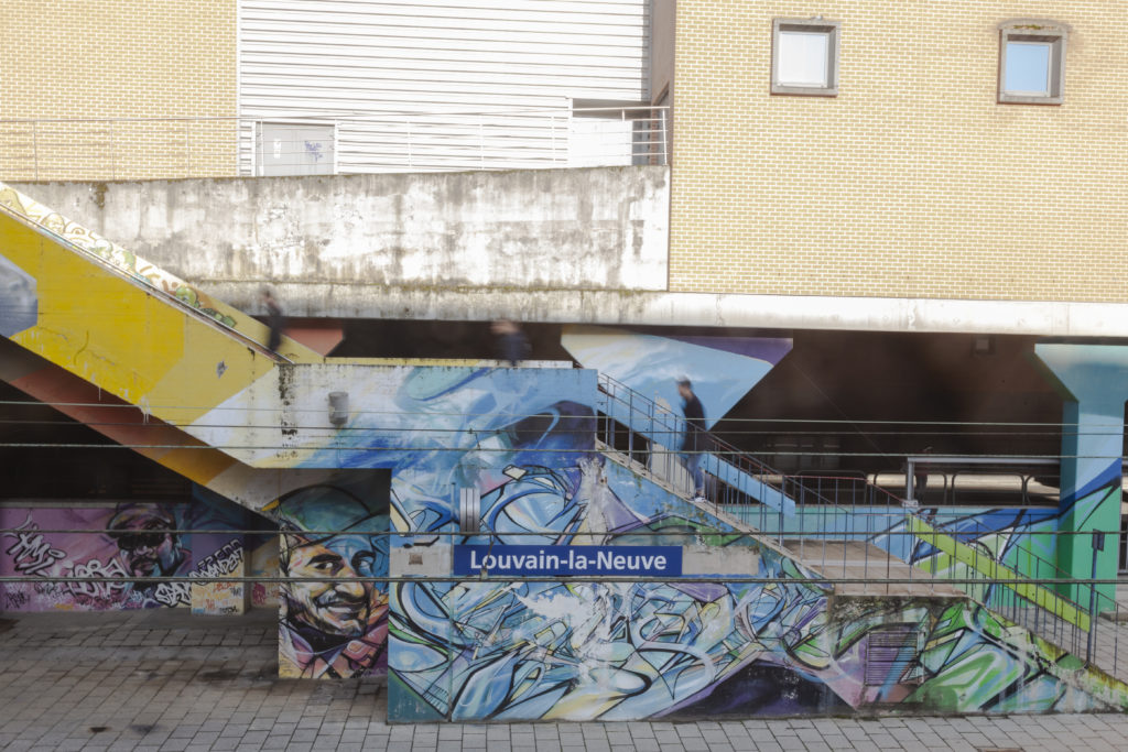 gare louvain la neuve graffiti